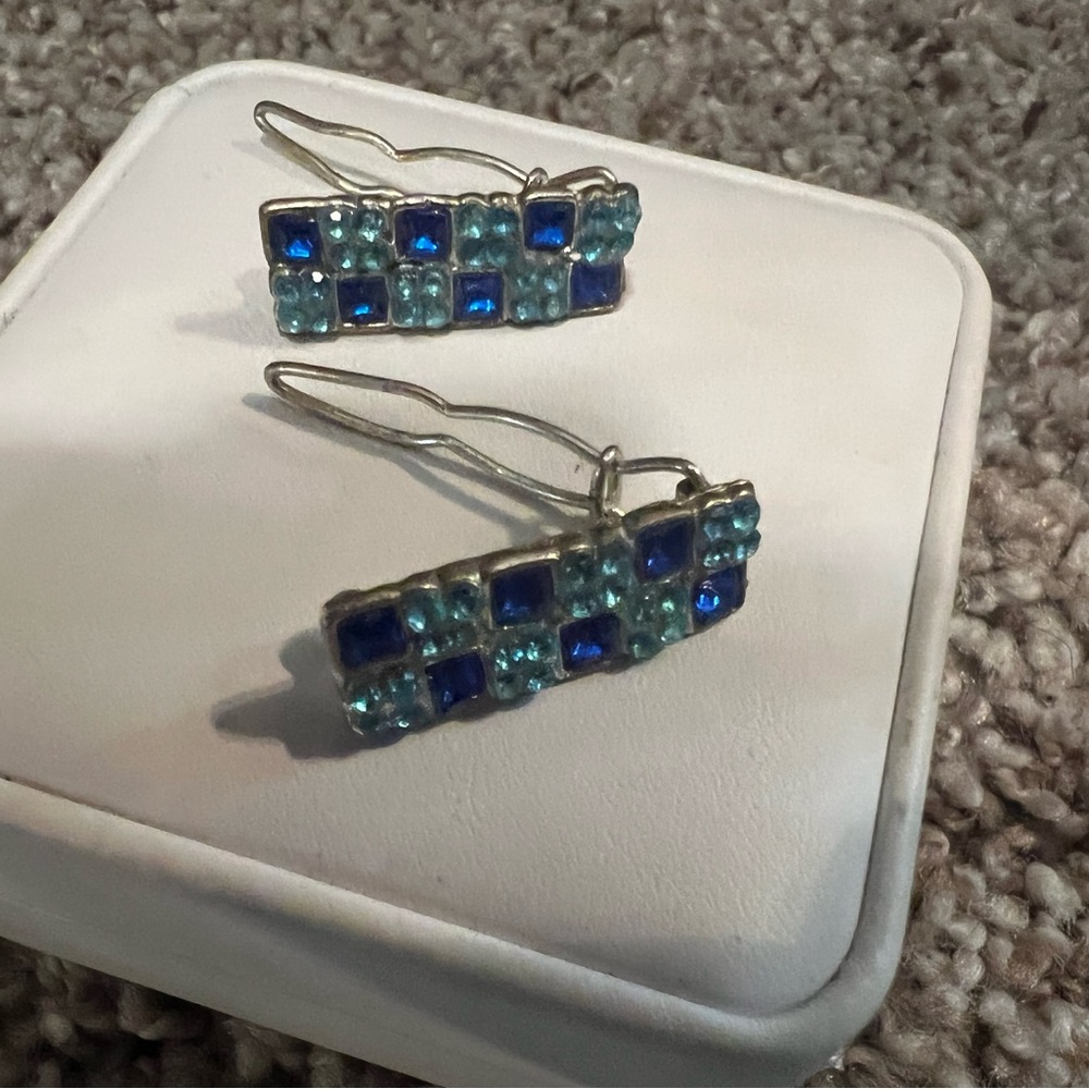 Antique barrettes . Sapphire and aquamarine semi-precious stones.